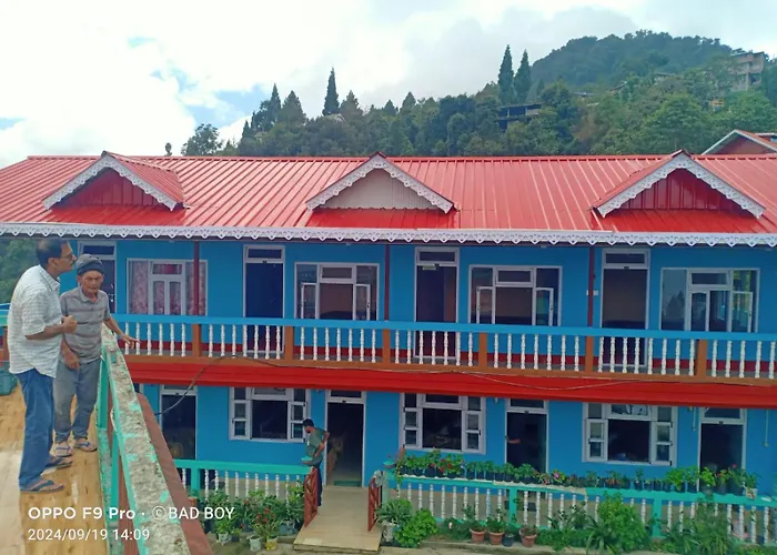 Rishop Mountain Homestay